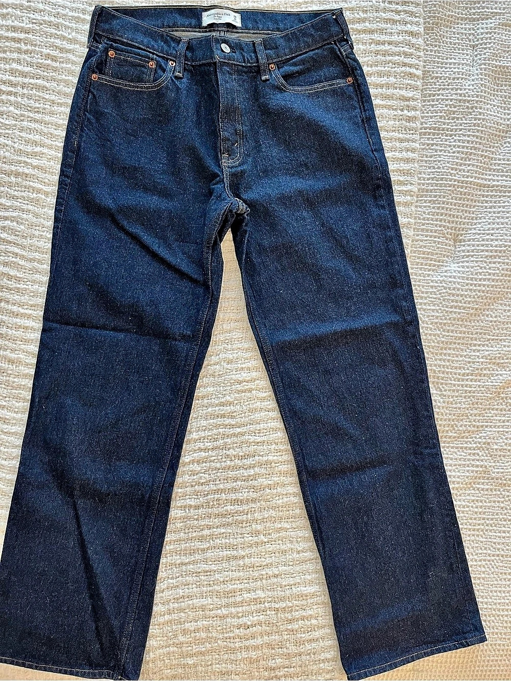 NWT Abercrombie & Fitch The Baggy Low Rise Baggy Low Rise Straight Jeans Blue Wa